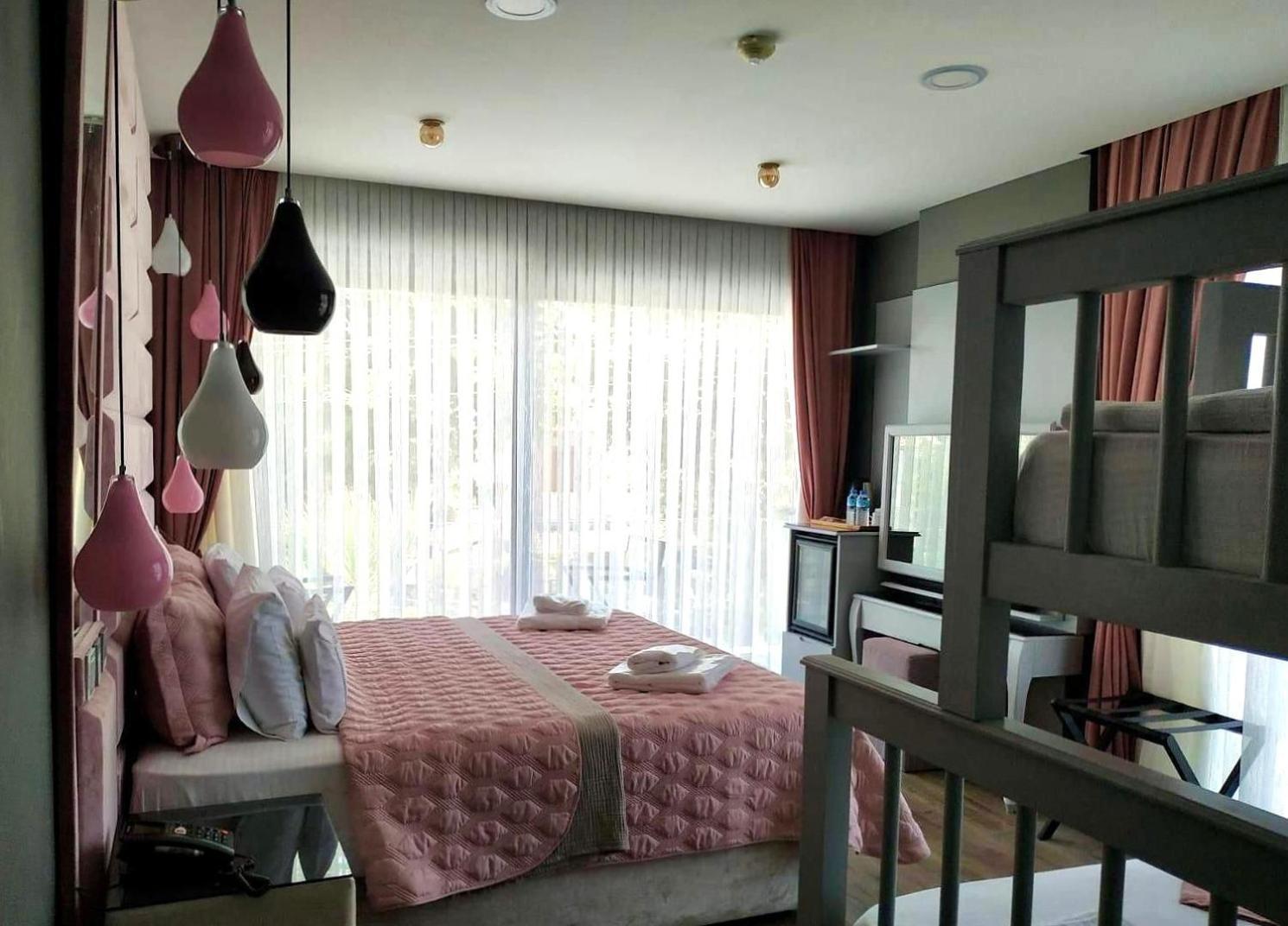 Ferush Boutique Hotel Urla Exterior photo